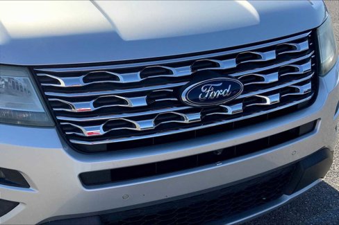 Used 2016 Ford Explorer Limited image 29