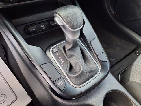 Used 2022 Kia Soul LX image 17