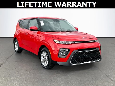 Certified 2022 Kia Soul LX w/ Technology Package image 1