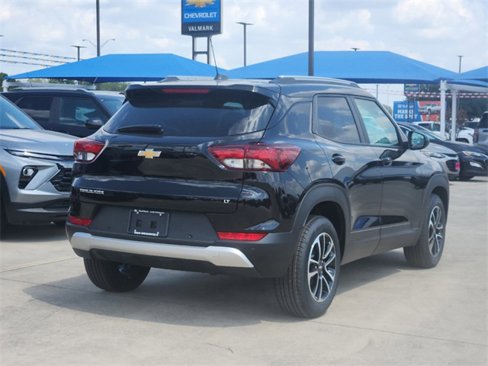 New 2025 Chevrolet TrailBlazer LT w/ Convenience Package image 2