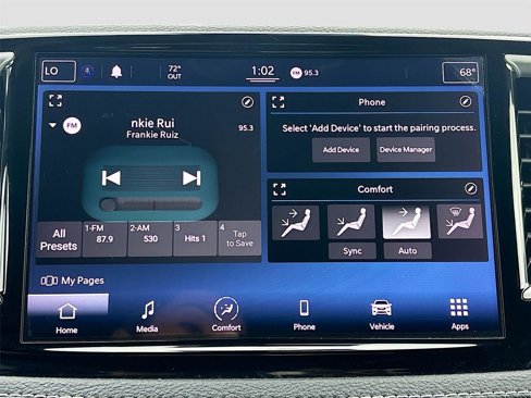 Used 2021 Chrysler Pacifica Touring w/ S Appearance Package image 16