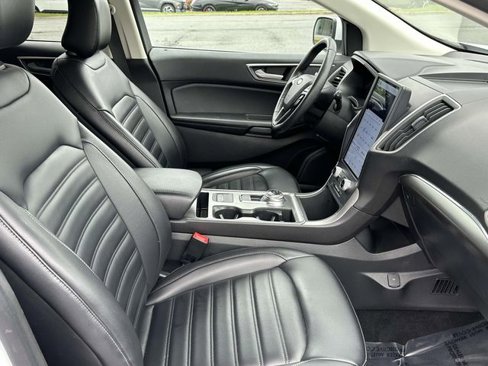 Used 2022 Ford Edge SEL image 10