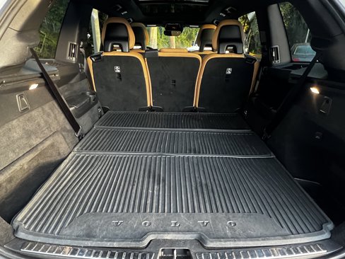 Used 2018 Volvo XC90 T6 Momentum w/ Convenience Package image 49
