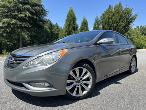Used 2013 Hyundai Sonata Limited w/ Premium Pkg image 2