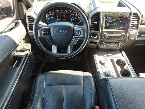 Certified 2018 Ford Expedition Max XLT w/ Equipment Group 202A image 10