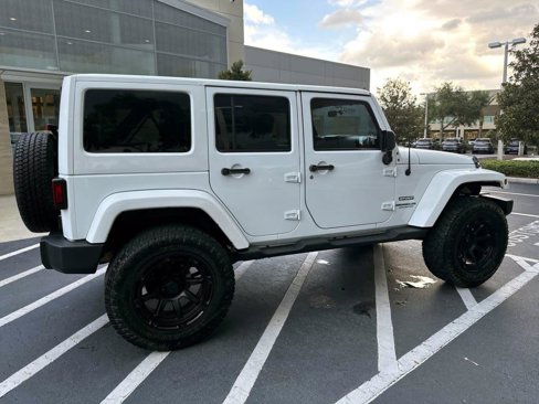 Used 2015 Jeep Wrangler Unlimited Sport image 2