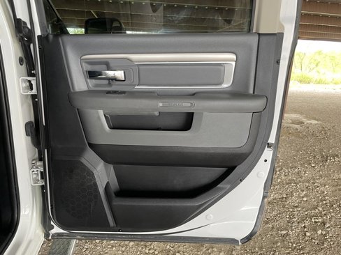 Used 2016 RAM 2500 Lone Star image 32