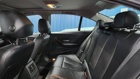 Used 2014 BMW 320i xDrive Sedan image 18