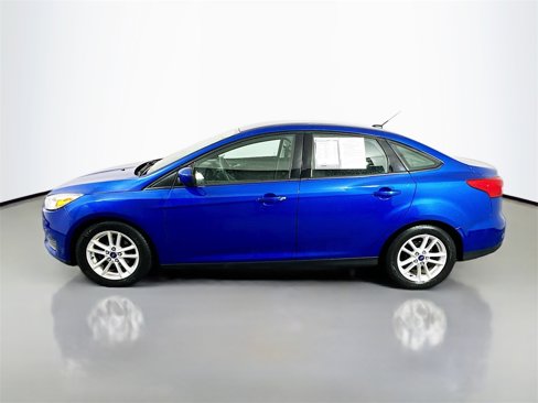 Used 2018 Ford Focus SE image 4