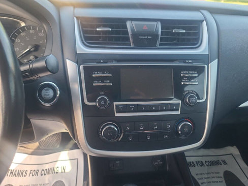 Used 2017 Nissan Altima 2.5 SR w/ Midnight Edition Package image 17