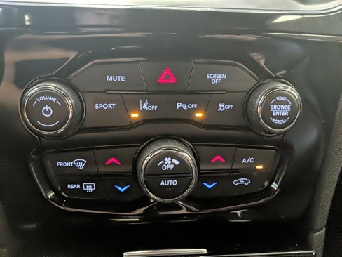 Used 2019 Chrysler 300 S w/ Safetytec Plus Group image 19