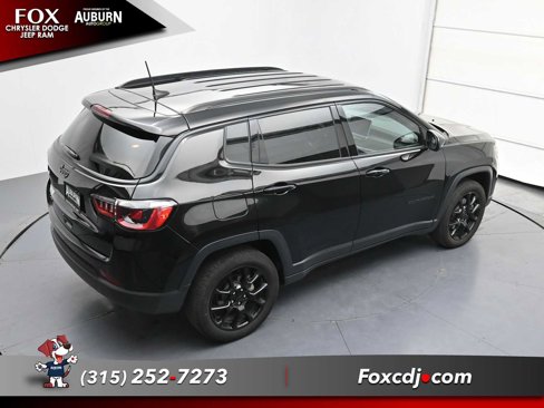 Used 2023 Jeep Compass Latitude w/ Convenience Group image 30