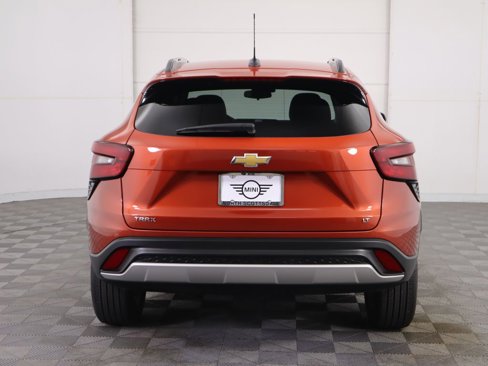 Used 2024 Chevrolet Trax LT image 6