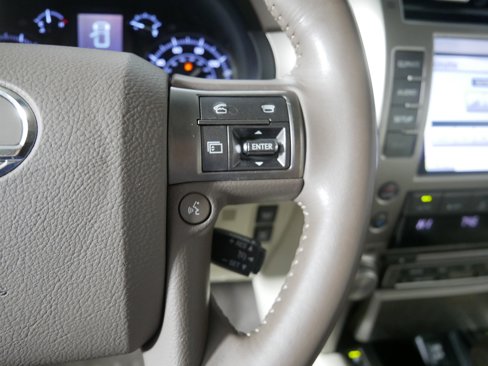 Used 2013 Lexus GX 460 image 28