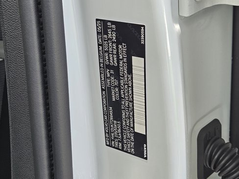 New 2026 Volvo XC40 B5 Core image 36