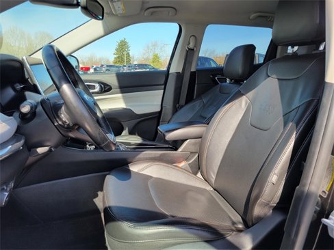 Used 2022 Jeep Compass Limited image 9