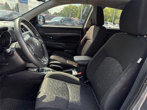 Used 2022 Mitsubishi Outlander Sport ES image 6