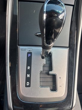 Used 2013 Hyundai Elantra Limited image 16