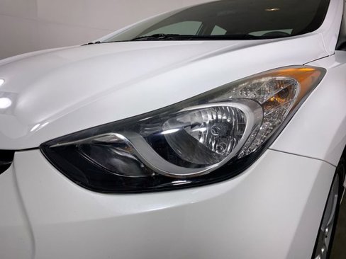 Used 2013 Hyundai Elantra GLS image 27