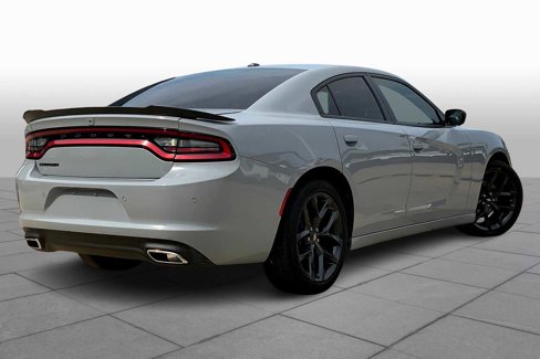 Used 2022 Dodge Charger SXT w/ Blacktop Package image 12