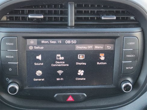 Used 2023 Kia Soul LX image 25