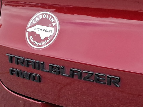 Used 2022 Chevrolet TrailBlazer RS w/ Sun and Liftgate Package image 31