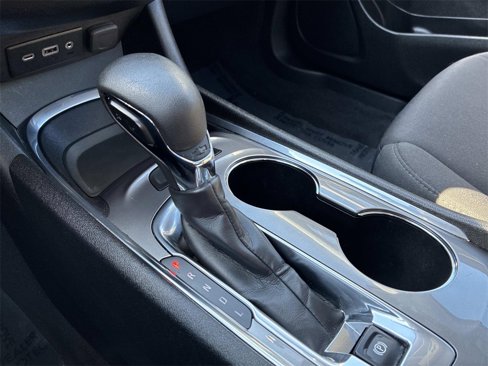 Used 2022 Chevrolet Malibu LT image 31