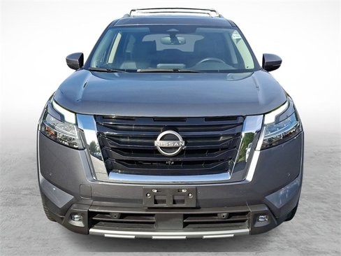 Used 2022 Nissan Pathfinder SL w/ SL Premium Package image 2