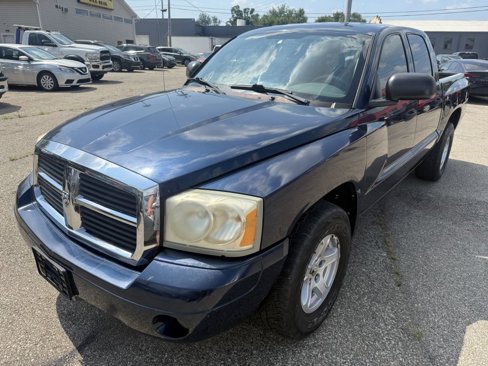 Used 2006 Dodge Dakota SLT w/ Trailer Tow Group image 2