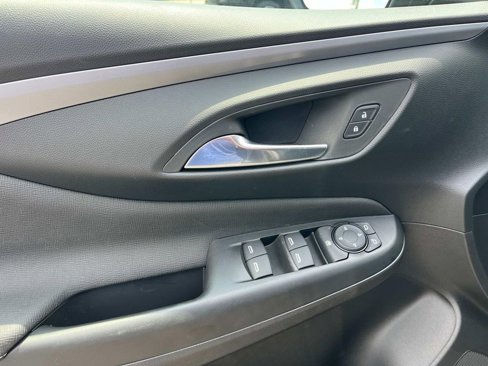 New 2025 Buick Envista Preferred image 14