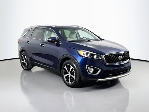 Used 2017 Kia Sorento EX image 7
