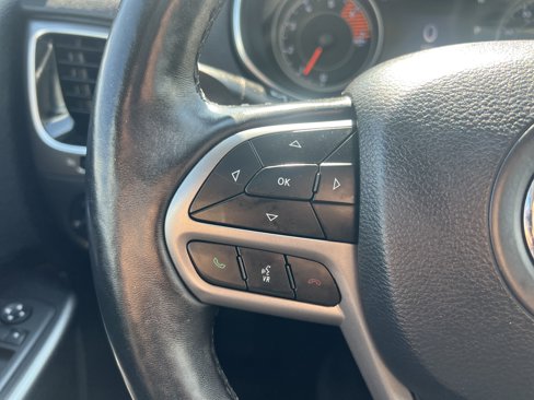 Certified 2019 Jeep Cherokee Limited image 22
