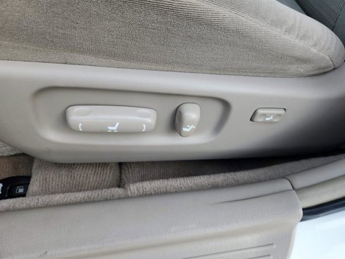 Used 2005 Toyota Camry LE image 26
