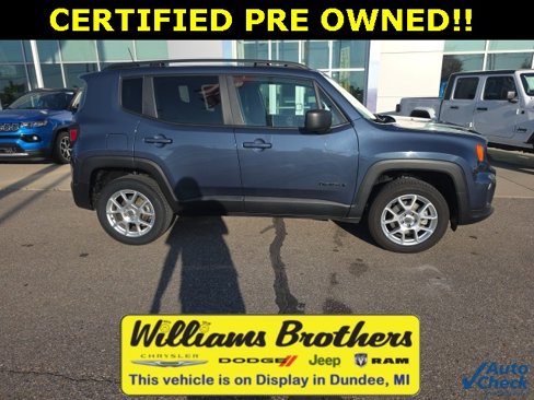 Certified 2022 Jeep Renegade Latitude w/ Convenience Group image 4