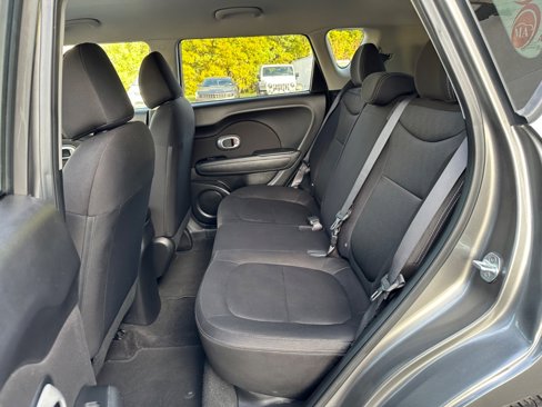 Used 2019 Kia Soul image 12