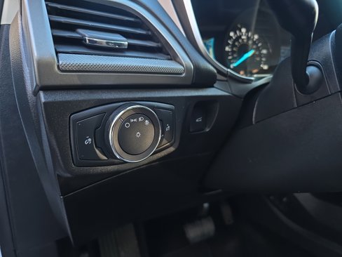 Used 2018 Ford Fusion S image 15