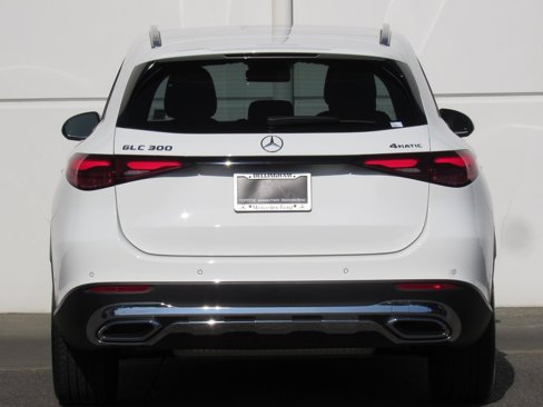 Certified 2025 Mercedes-Benz GLC 300 4MATIC image 7