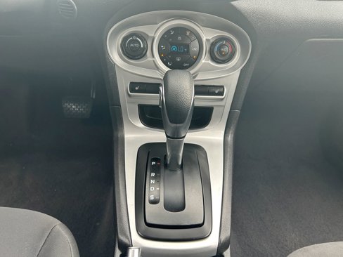 Used 2019 Ford Fiesta SE w/ Cold Weather Package image 17