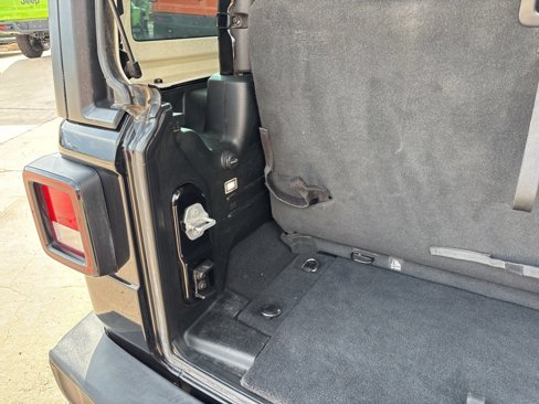 Used 2020 Jeep Wrangler Sport image 27