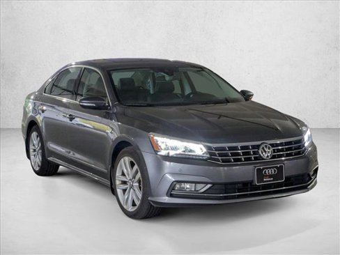 Used 2017 Volkswagen Passat 1.8T SEL Premium image 3