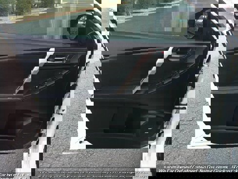 Used 2011 MAZDA MAZDA3 s Grand Touring w/ Tech Pkg image 12