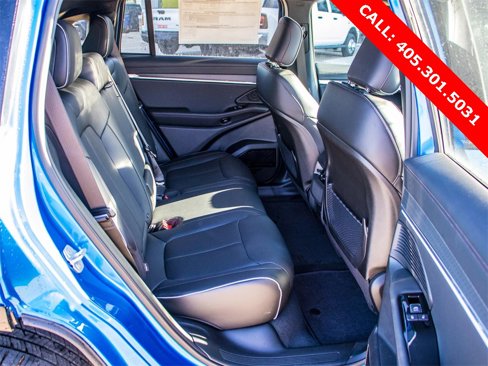 New 2025 Jeep Wagoneer Limited image 23