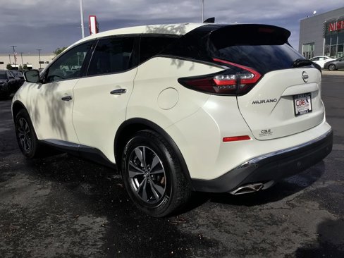 Used 2023 Nissan Murano S image 3