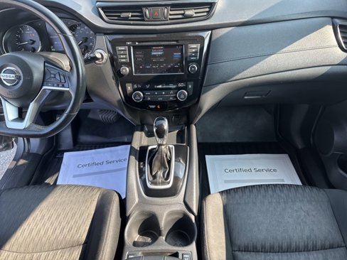 Used 2019 Nissan Rogue SV image 19