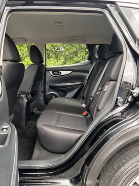 Used 2021 Nissan Rogue Sport S image 15