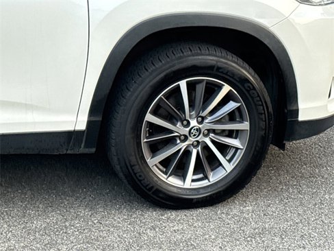 Used 2019 Toyota Highlander XLE image 31