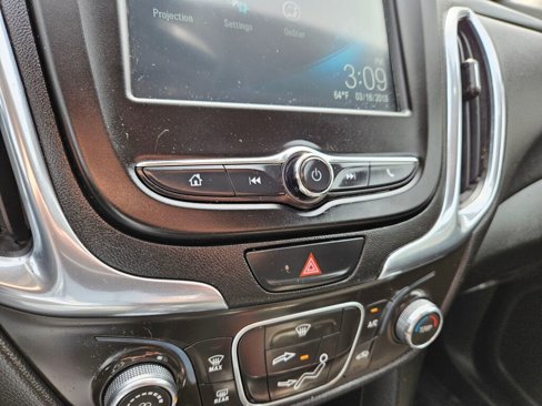 Used 2018 Chevrolet Equinox LT image 5