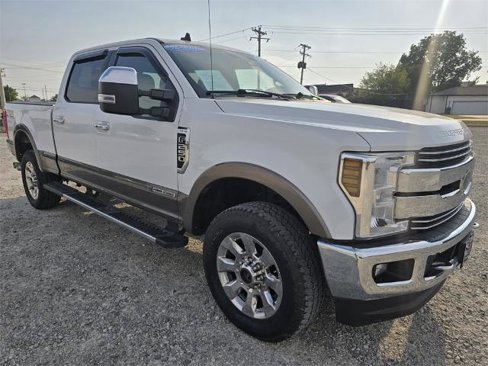 Certified 2019 Ford F250 Lariat w/ Lariat Ultimate Package image 3