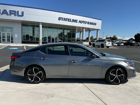 Used 2023 Nissan Altima 2.5 SR image 2