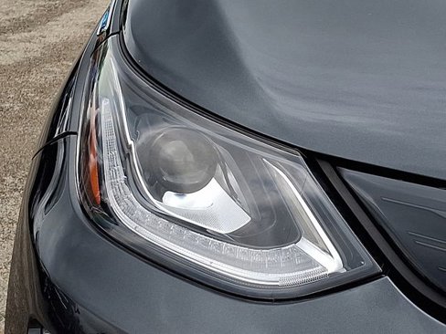 Used 2017 Chevrolet Bolt LT image 9